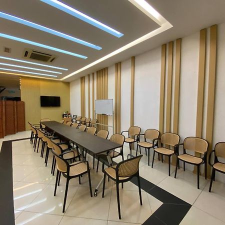 BANGI BUSINESS Hotel Kampong Sungai Ramal Dalam Exterior foto